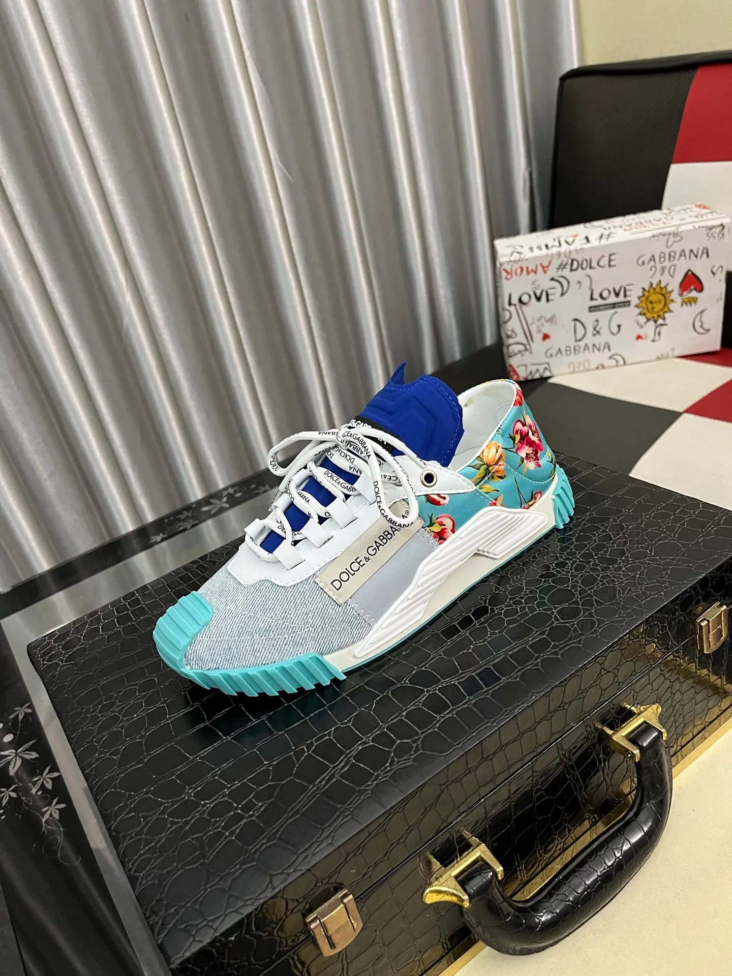 Men's shoes 💰440⌚️⌚️[DG] The latest official website casual, men's shoes original quality imported first-layer cowhide stitching ➕Yangli [Proud] In terms of materials and workmanship, it beats all versions on the market 💕The highest quality shipments. Real photos, imported fabrics highlight the unique charm of the brand 😘The shoelaces are also original custom-made 👻Classic lace-up shoes are very comfortable on the feet, size 35-46